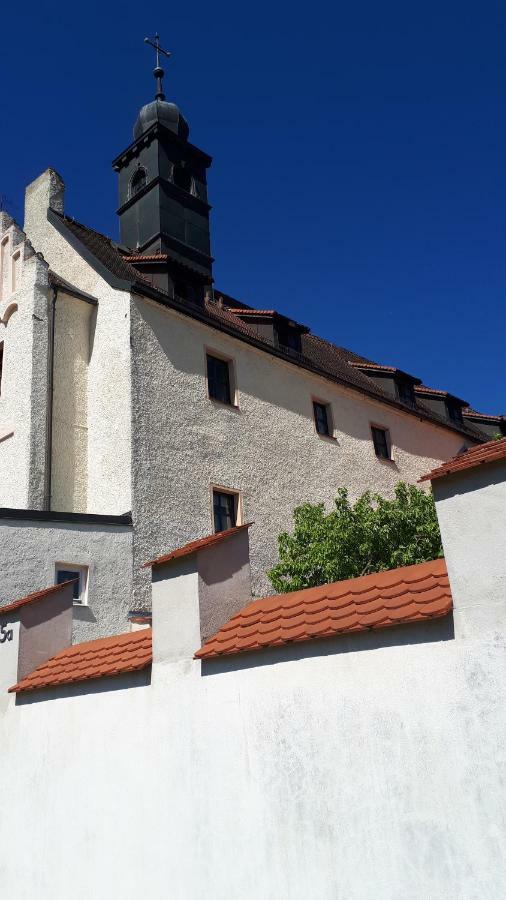 Schloss Weichs Zu Regensburg Mit 2Schlafzimmer Parkplatz Internet 75Qm Zentrum 外观 照片