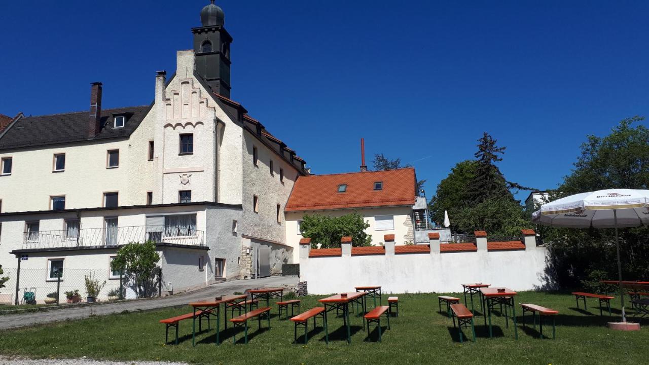 Schloss Weichs Zu Regensburg Mit 2Schlafzimmer Parkplatz Internet 75Qm Zentrum 外观 照片